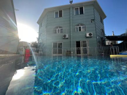 پانسیون آرت بلک