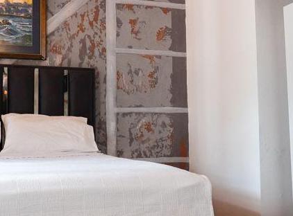 هتل کوئنا تورنگار