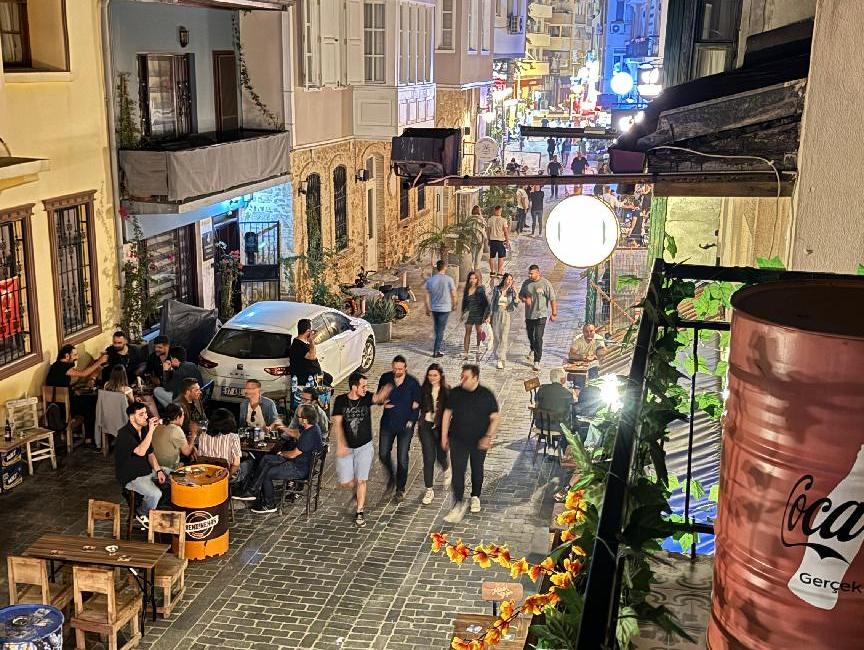 هتل کالیستو پاب و کیچن و هتل تورنگار