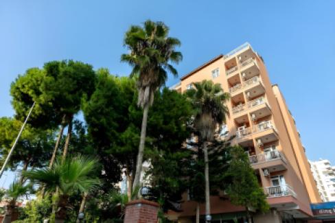 هتل لارا دینچ