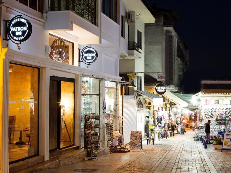 هتل پاترون تورنگار