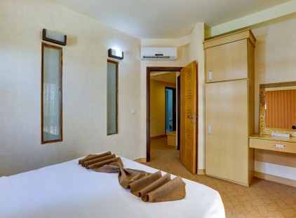 تور کیش هتل گاردنیا تورنگار