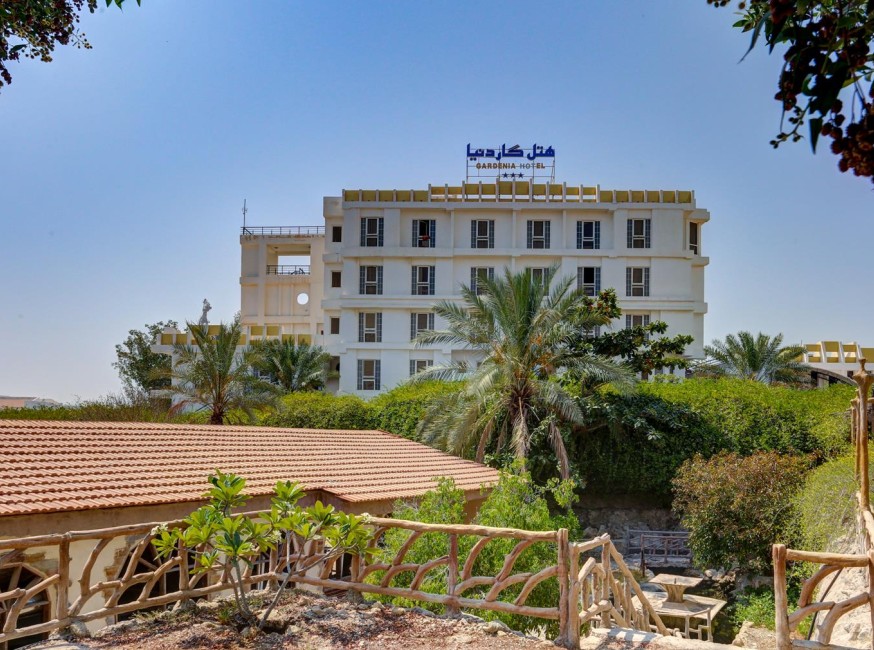 تور کیش هتل گاردنیا تورنگار