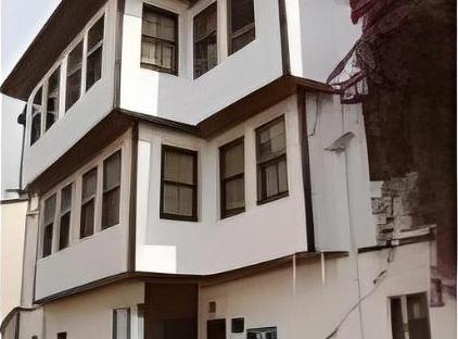 هتل وایت گاردن تورنگار