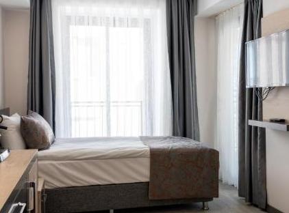 هتل ایرنیک تورنگار