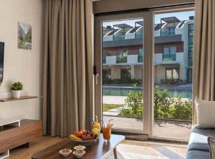 سوئیت‌های ساحلی ورندا تورنگار