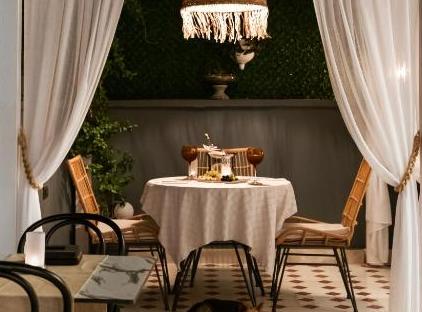 هتل کیانا کاله‌ایچی تورنگار