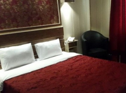 تور کیش هتل پانیذ تورنگار