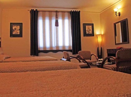 تور کیش هتل هلیا تورنگار