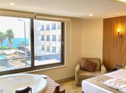 هتل گرین بیزا تورنگار