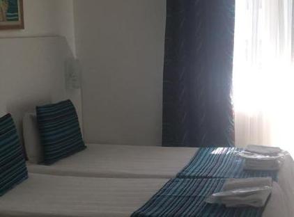 هتل تئوس تورنگار