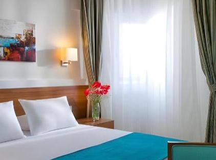 هتل گراند پارک لارا تورنگار