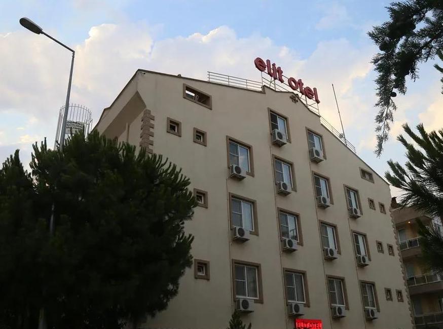 هتل الیت اوتل تورنگار