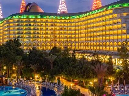 هتل دلفین امپریال تورنگار