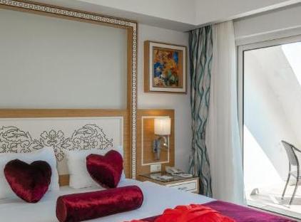 هتل کریستال واتر ورلد ریزورت اسپا - همه چیز شامل تورنگار