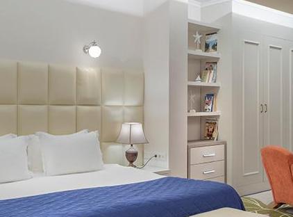 هتل پاین بیچ بلک تورنگار