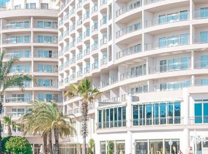 هتل لیبرتی لارا تورنگار