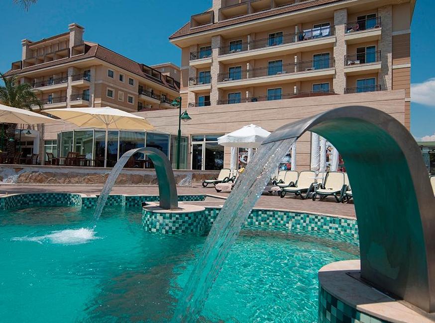 هتل کریستال فامیلی ریزورت و اسپا تورنگار