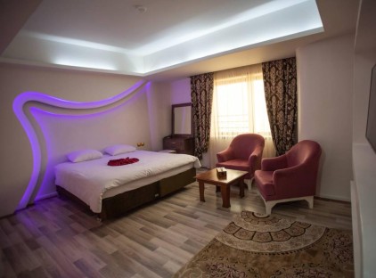 تور تبریز هتل پارس ائل گلی تورنگار