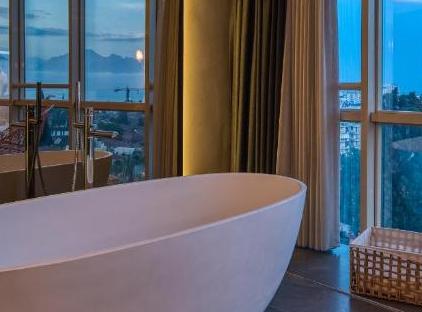 آرک هومز تورنگار