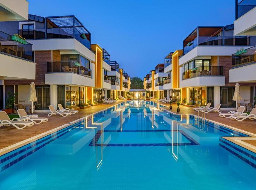 سوئیت‌های الیزیوم گرین تورنگار