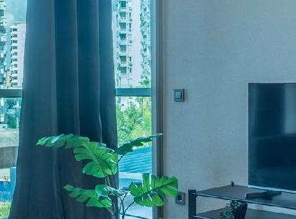 هتل ماکسی سیروس تاون ۱ خوابه استخر رایگان، اسپا، فیتنس، باشگاه تورنگار