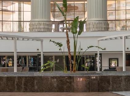 هتل ماکسی سیروس تاون ۱ خوابه استخر رایگان، اسپا، فیتنس، باشگاه تورنگار