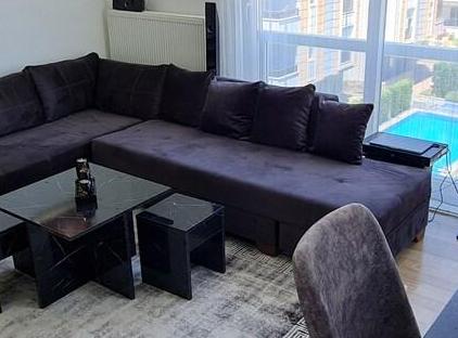 رزیدنس ملیکه تورنگار