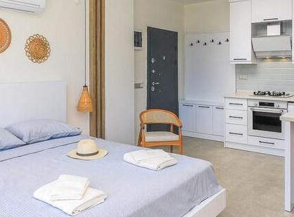 سوئر سوئیت - استودیو آپارتمان جکوزی‌دار در کاش با شما تورنگار