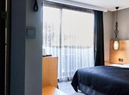 هتل لفت ۱۵۰۲ تورنگار