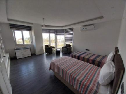 آپارتمان شماره ۶ ۱+۱ (با آشپزخانه جداگانه)