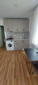 آپارتمان شماره ۱۳ ۱+۰ (استودیو)