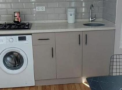 آپارتمان شماره ۱۳ ۱+۰ (استودیو) تورنگار