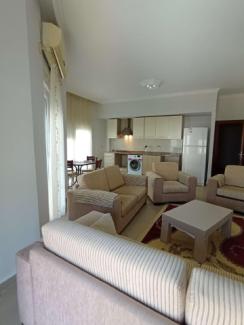 ساری موجهر اویمز