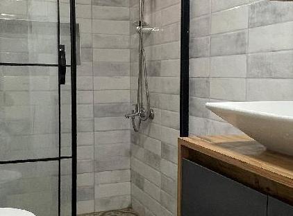 هتل ایندرا وایت هاوس تورنگار