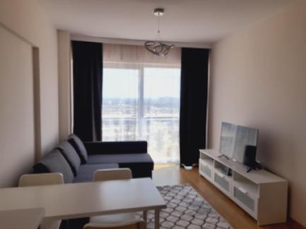 آپارتمان لوکس یک خوابه با استخر نزدیک فرودگاه