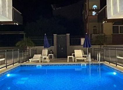 هتل دیکر پورت رزیدنس تورنگار