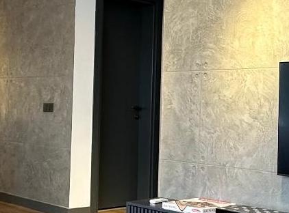 ویلای تری‌پلکس با استخر کودکان، باغ و سونا تورنگار