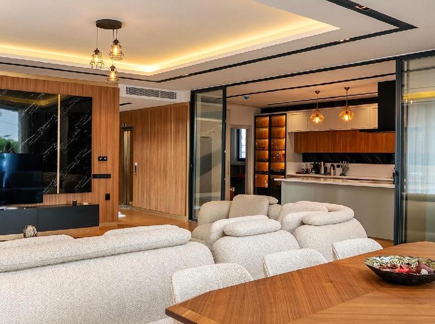 ویلای ۵ خوابه با استخر و سونا تورنگار