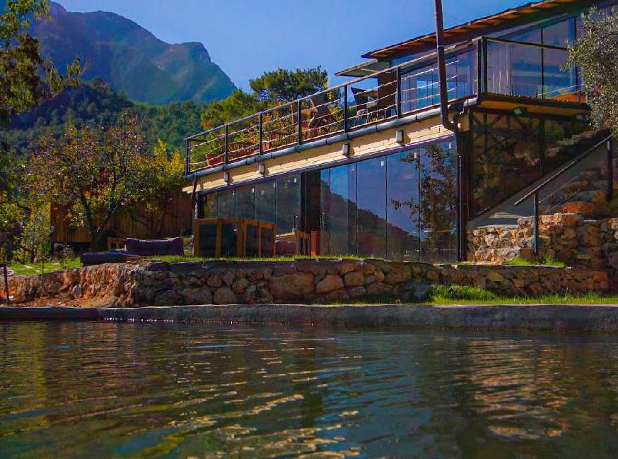 هتل لند گییکبایری تورنگار