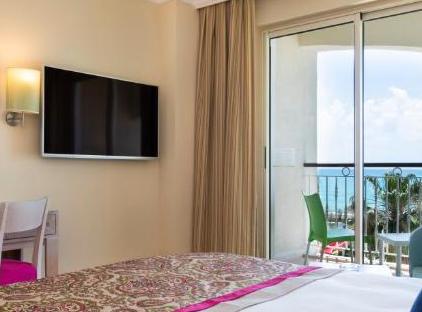 هتل اورنج کانتی بلک تورنگار