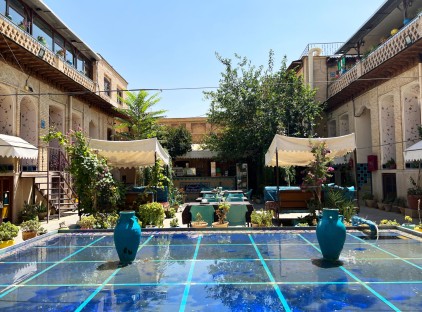 تور شیراز هتل سنتی نیایش تورنگار