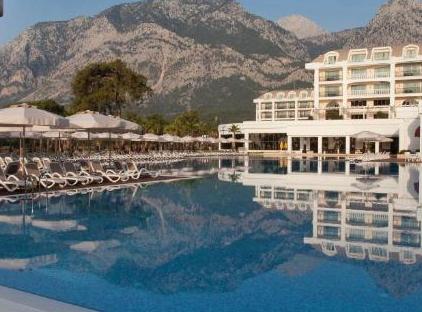 Amara Premier Palace Hotel تورنگار