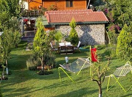 Flora Pansiyon تورنگار