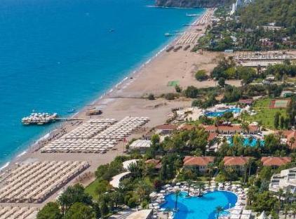 Queen's Park Rai Premium Tekirova تورنگار