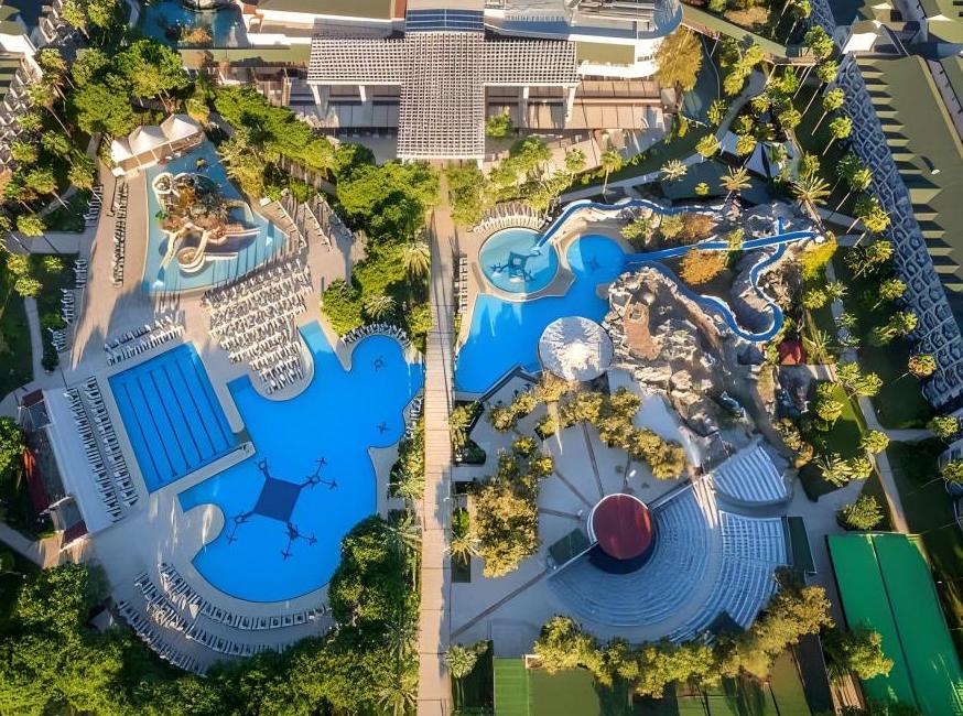 Dobedan World Palace تورنگار