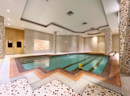 تور شیراز هتل رویال تورنگار