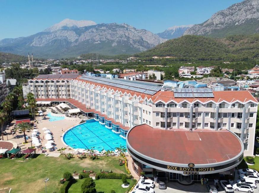 Rox Royal Hotel تورنگار