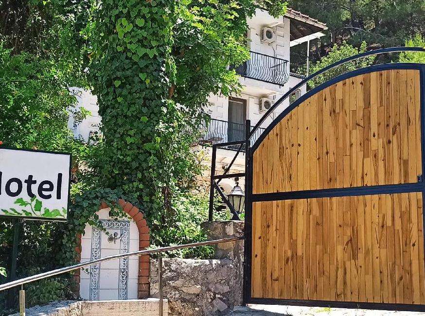 Swiss Eviniz Hotel تورنگار