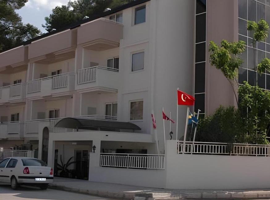 Viking Suite Hotel تورنگار